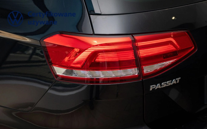 Volkswagen Passat cena 69900 przebieg: 137070, rok produkcji 2017 z Łódź małe 781